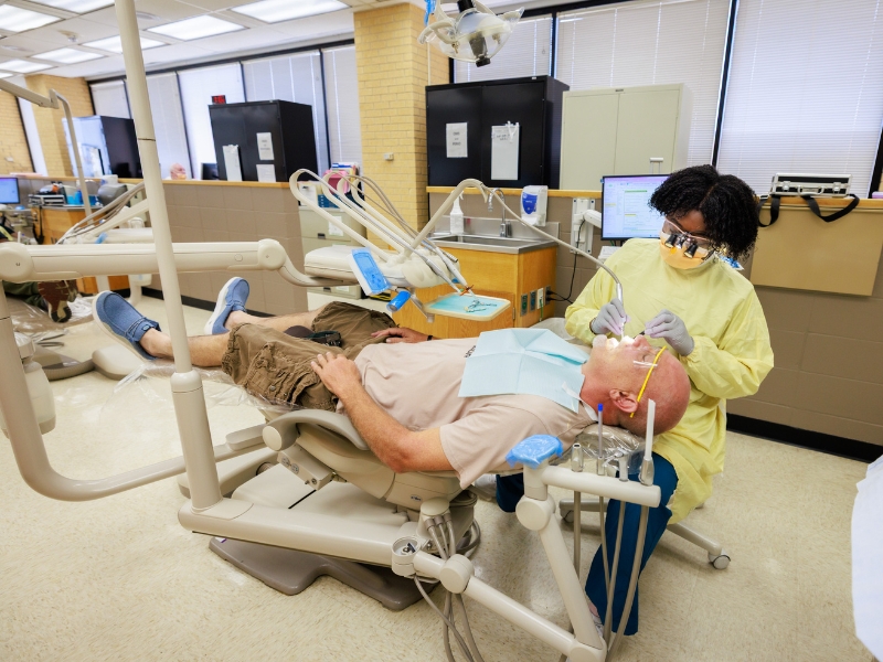 The 2026 Dental School Admissions Revolution: AI, Interdisciplinary Requirements, and New Career Paths