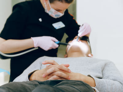 The Importance of Continuing Education for Dentists: Staying Ahead in a Competitive Field