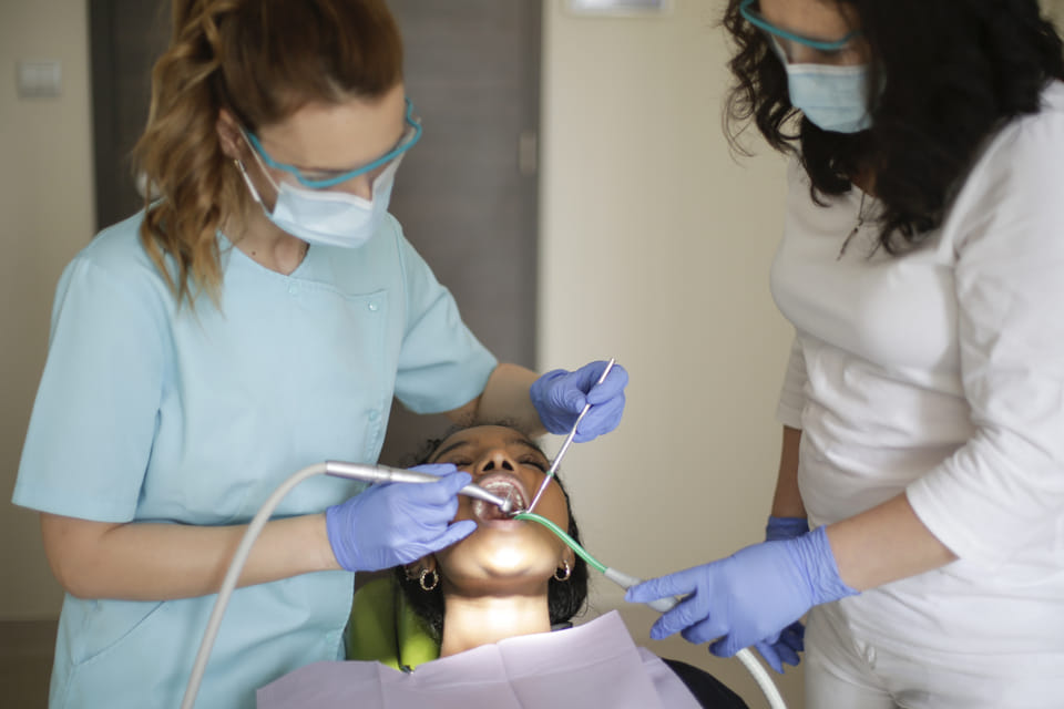 The Roles and Responsibilities of a Dentist: A Day in the Life of a Dental Professional